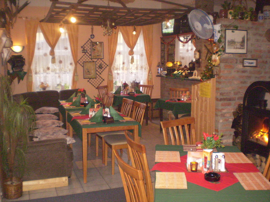 Pension A Restaurant Vesna - Ceske Svycarsko Srbska Kamenice Exterior photo